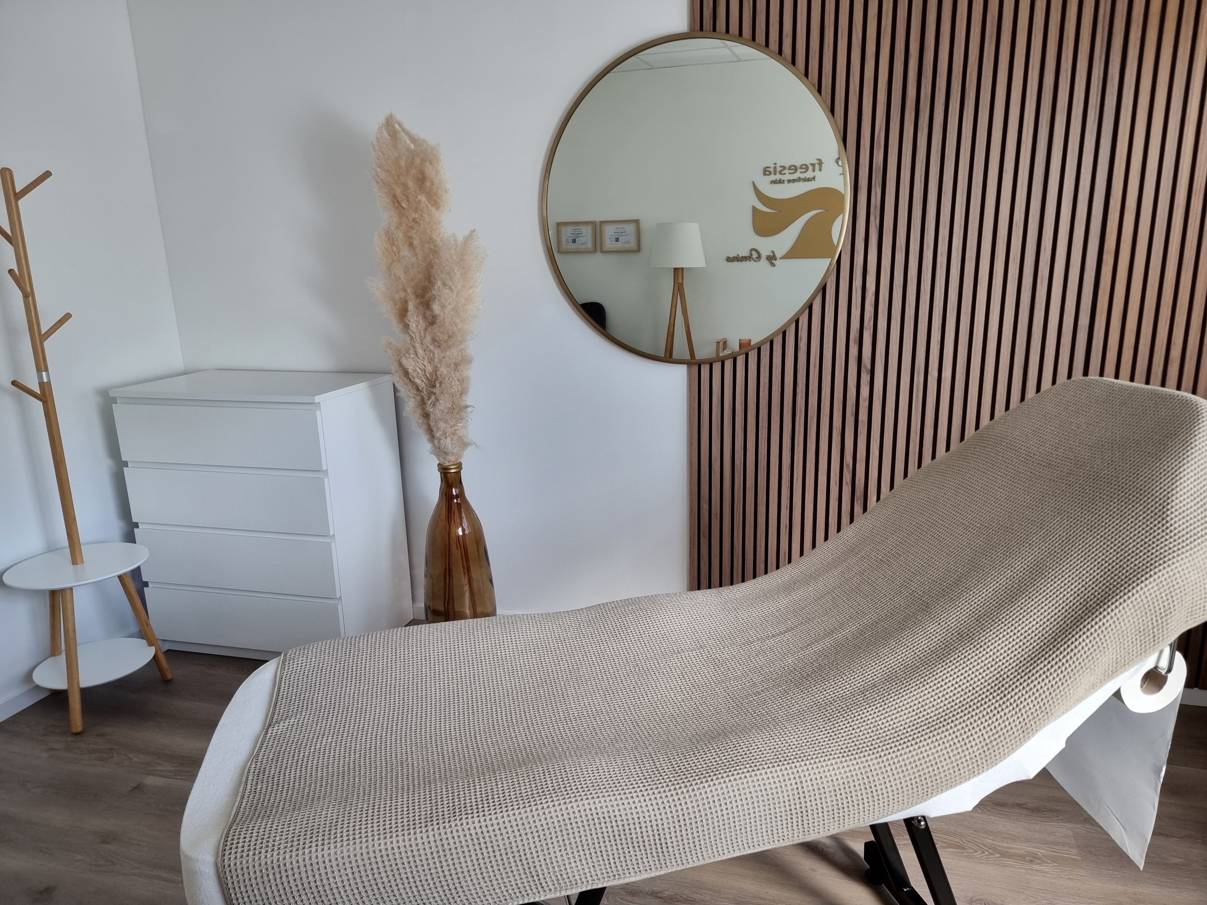 freesia hairfree skin 4